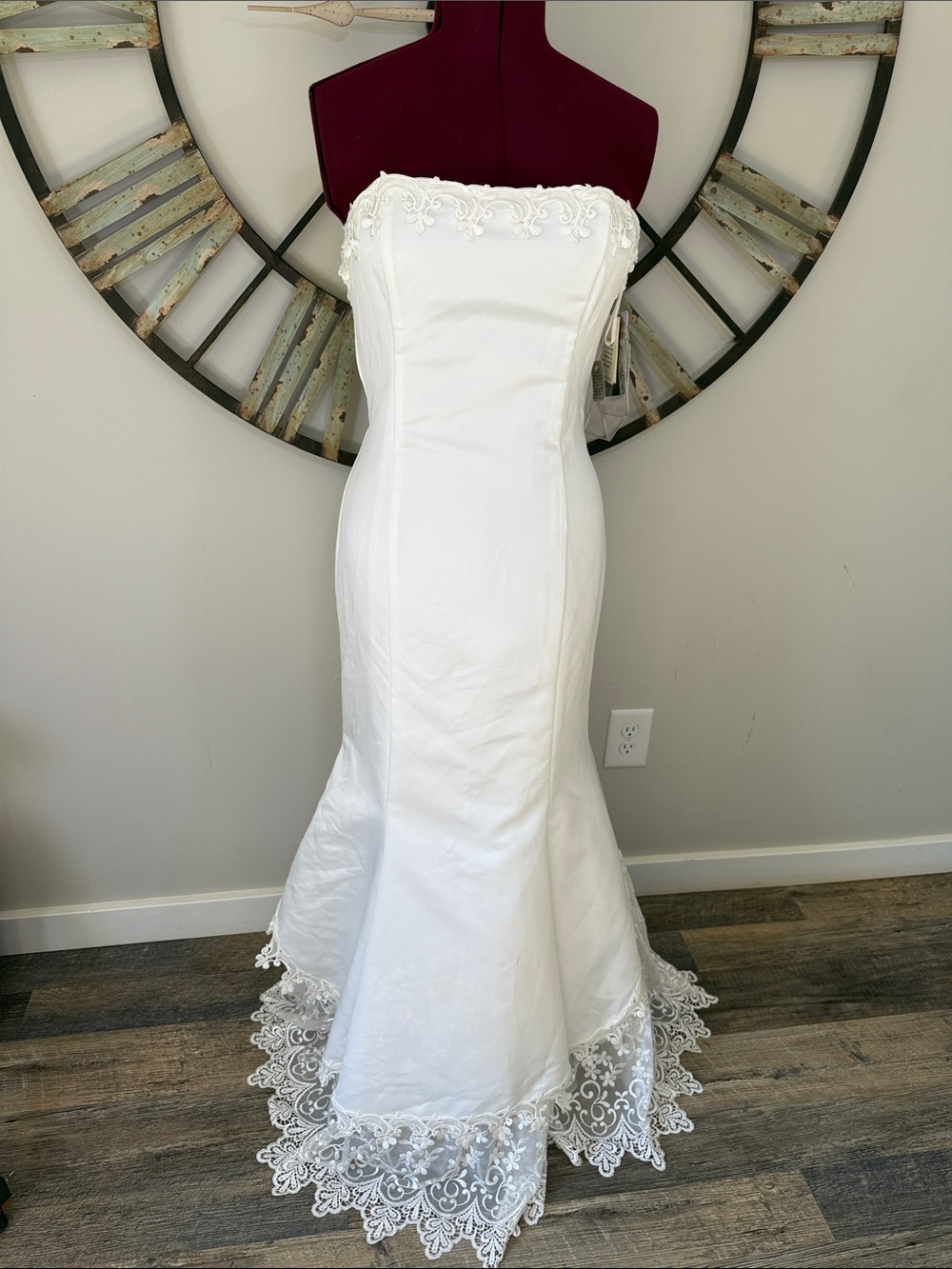 Jessica McClintock White Strapless Lace-Hem Mermaid Wedding Dress